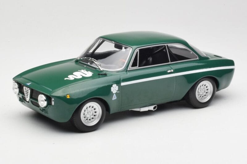 Alfa Romeo GTA 1300 Junior Zelený Minichamps 1:18 155120022 Kov