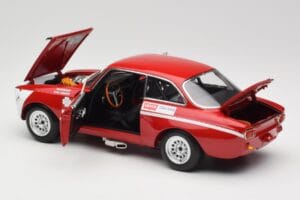 Alfa Romeo GTA 1300 Junior #33 T. Hezemans / G. van Lennep Hezemans Jarama 1972 Minichamps 1:18 100721233 Kov – obrázek 5 z 8