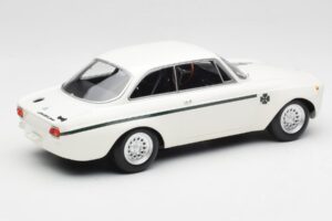 Alfa Romeo GTA 1300 Junior Bílý Minichamps 1:18 155120021 Kov – obrázek 2 z 6