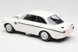 Alfa Romeo GTA 1300 Junior Bílý Minichamps 1:18 155120021 Kov – obrázek 5 z 6