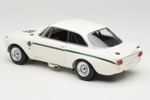 Alfa Romeo GTA 1300 Junior Bílý Minichamps 1:18 100120501 Kov – obrázek 7 z 8