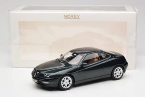 Alfa Romeo GTV 916 Coventry Green Metallic Norev 1:18 187842 Kov – obrázek 6 z 6