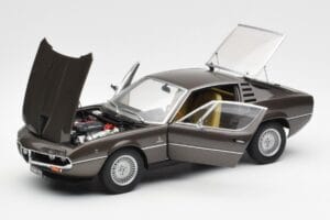 Alfa Romeo Montreal Hnědý Metalický AUTOart 1:18 70173 Kov – obrázek 2 z 8