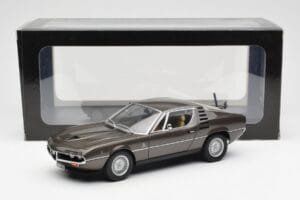 Alfa Romeo Montreal Hnědý Metalický AUTOart 1:18 70173 Kov – obrázek 8 z 8