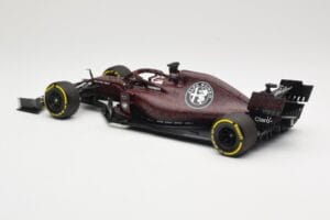 Alfa Romeo Racing C38 #7 K. Raikkonen Valentine's Day Livery Shakedown Fiorano 14th February 2019 Minichamps 1:18 110199907 K – obrázek 5 z 6