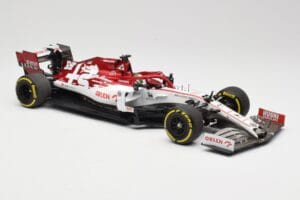 Alfa Romeo Racing C39 #99 A. Giovinazzi Austrian GP 2020 Minichamps 1:18 110200199 Kov – obrázek 4 z 6