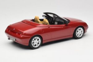 Alfa Romeo Spider 916 Proteo Red Metallic Norev 1:18 187854 Kov – obrázek 2 z 6
