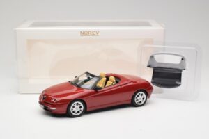 Alfa Romeo Spider 916 Proteo Red Metallic Norev 1:18 187854 Kov – obrázek 6 z 6