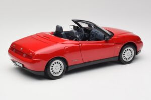 Alfa Romeo Spider 916 Alfa Červený Maisto 1:18 50278 Kov – obrázek 3 z 8