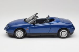 Alfa Romeo Spider 916 Periwinkle Modrý Maisto 1:18 50308 Kov – obrázek 3 z 7