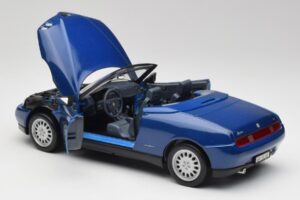 Alfa Romeo Spider 916 Periwinkle Modrý Maisto 1:18 50308 Kov – obrázek 4 z 7