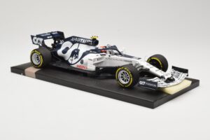 AlphaTauri Honda AT01 #10 P. Gasly Winner Italian GP 2020 Minichamps 1:18 117200810 Kov – obrázek 4 z 6