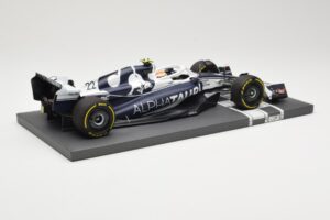 AlphaTauri AT03 #22 Y. Tsunoda Bahrain GP 2022 Minichamps 1:18 117220122 Kov – obrázek 3 z 6