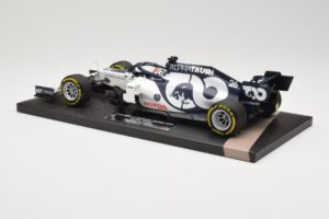 AlphaTauri Honda AT01 #26 D. Kvyat Italian GP 2020 Minichamps 1:18 117200826 Kov – obrázek 5 z 6