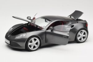 Artega GT Grey Metallic Revell 1:18 09024 Kov – obrázek 2 z 8