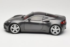 Artega GT Grey Metallic Revell 1:18 09024 Kov – obrázek 4 z 8