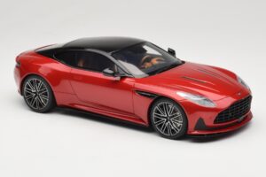 Aston Martin DB12 Hyper Red GT Spirit 1:18 GT936 Pryskyřice – obrázek 4 z 6