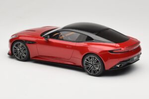 Aston Martin DB12 Hyper Red GT Spirit 1:18 GT936 Pryskyřice – obrázek 5 z 6