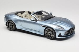 Aston Martin DB12 Volante Caribbean Blue Pearl GT Spirit 1:18 GT479 Pryskyřice – obrázek 4 z 6