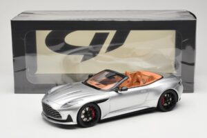 Aston Martin DB12 Volante Stříbrný GT Spirit 1:18 GT945 Pryskyřice – obrázek 6 z 6