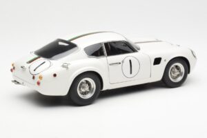 Aston Martin DB4 GT Zagato #1 24 Hours of Le Mans 1961 CMC 1:18 M-139 Kov – obrázek 2 z 6