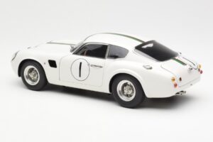 Aston Martin DB4 GT Zagato #1 24 Hours of Le Mans 1961 CMC 1:18 M-139 Kov – obrázek 5 z 6