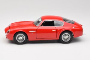 Aston Martin DB4 GT Zagato Červený Road Signature 1:18 92728 Kov – obrázek 4 z 8