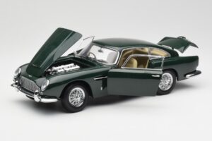 Aston Martin DB5 RHD Zelený AUTOart 1:18 70024 Kov – obrázek 2 z 8