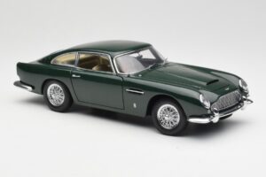 Aston Martin DB5 RHD Zelený AUTOart 1:18 70024 Kov – obrázek 6 z 8