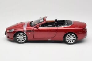 Aston Martin DB9 Volante Červený Solido 1:18 8163 Kov – obrázek 4 z 8