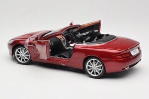Aston Martin DB9 Volante Červený Solido 1:18 8163 Kov – obrázek 5 z 8