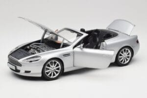 Aston Martin DB9 Volante Stříbrný Minichamps 1:18 150137334 Kov – obrázek 2 z 8