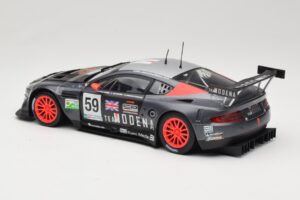 Aston Martin DBR9 GT1 #59 Team Modena A. Garcia / J. Menten / C. Fittipaldi 24 Hours of Le Mans 2006 Solido 1:18 80014 Kov – obrázek 7 z 8