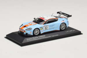 Aston Martin DBRS9 Gulf #92 T. Enge / Lechner VLN 250 Nurburgring 2008 Minichamps 1:43 400081392 Kov – obrázek 2 z 4