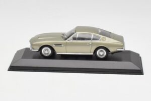 Aston Martin DBS Stříbrně Zelený Metalíza Minichamps 1:43 400137600 Kov