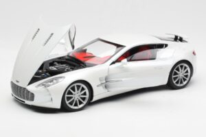 Aston Martin One-77 Morning Frost Bílý AUTOart 1:18 70244 Kov – obrázek 2 z 8