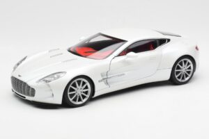 Aston Martin One-77 Morning Frost Bílý AUTOart 1:18 70244 Kov
