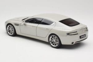 Aston Martin Rapide S Silver Fox AUTOart 1:18 70258 Kov – obrázek 7 z 8