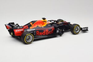 Aston Martin Red Bull Racing RB15 #33 M. Verstappen Winner Brazil GP 2019 Minichamps 1:18 110191933 Kov – obrázek 2 z 6