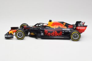 Aston Martin Red Bull Racing RB15 #33 M. Verstappen Winner Brazil GP 2019 Minichamps 1:18 110191933 Kov – obrázek 3 z 6