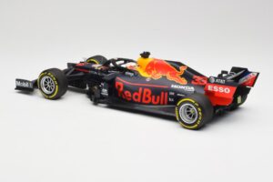 Aston Martin Red Bull Racing RB15 #33 M. Verstappen Winner Brazil GP 2019 Minichamps 1:18 110191933 Kov – obrázek 5 z 6