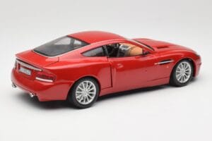 Aston Martin V12 Vanquish Červený Bburago 1:18 34063 Kov – obrázek 3 z 8