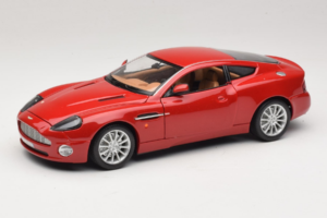 Aston Martin V12 Vanquish Červený Bburago 1:18 33334063 Kov