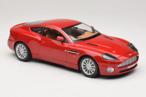 Aston Martin V12 Vanquish Červený Bburago 1:18 33334063 Kov – obrázek 6 z 8