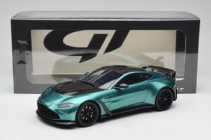 Aston Martin V12 Vantage Racing Green GT Spirit 1:18 GT922 Pryskyřice – obrázek 6 z 6