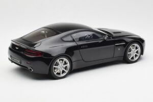 Aston Martin V8 Vantage Onyx Černý AUTOart 1:18 70202 Kov – obrázek 3 z 8