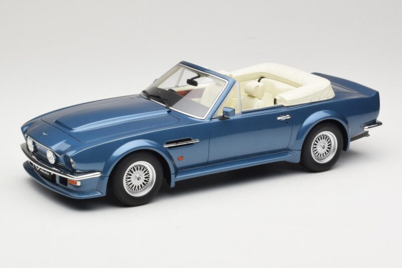Aston Martin V8 Volante Modrý GT Spirit 1:18 GT128 Pryskyřice