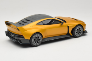 Aston Martin Valiant Auric Gold Metallic GT Spirit 1:18 GT546 Pryskyřice – obrázek 2 z 6