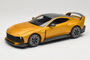 Aston Martin Valiant Auric Gold Metallic GT Spirit 1:18 GT546 Pryskyřice