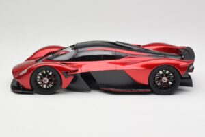 Aston Martin Valkyrie AMR Pro Hyper Red TopSpeed 1:18 TS0539 Kov – obrázek 3 z 6
